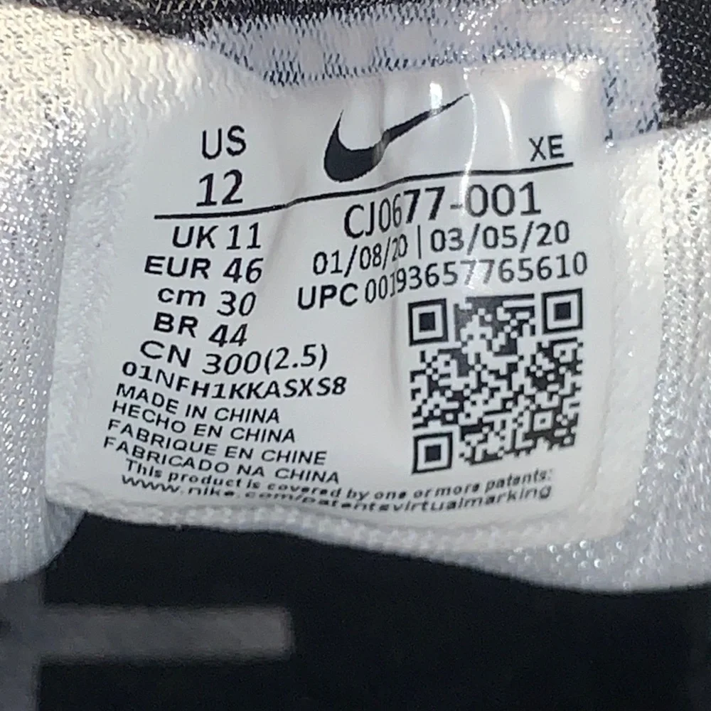 Nike Men’s Air Zoom Pegasus 37 Black/White Trainers